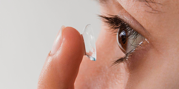 5-dicas-de-uso-e-cuidados-com-as-lentes-de-contato